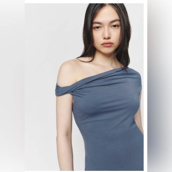 - NWOT Reformation Jamen knit dress- Size S - Picture 4 of 9